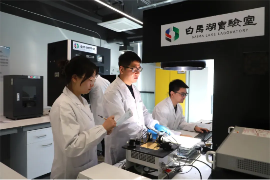 6e2200fb7166483192f224ed98725d9a_IMG_265