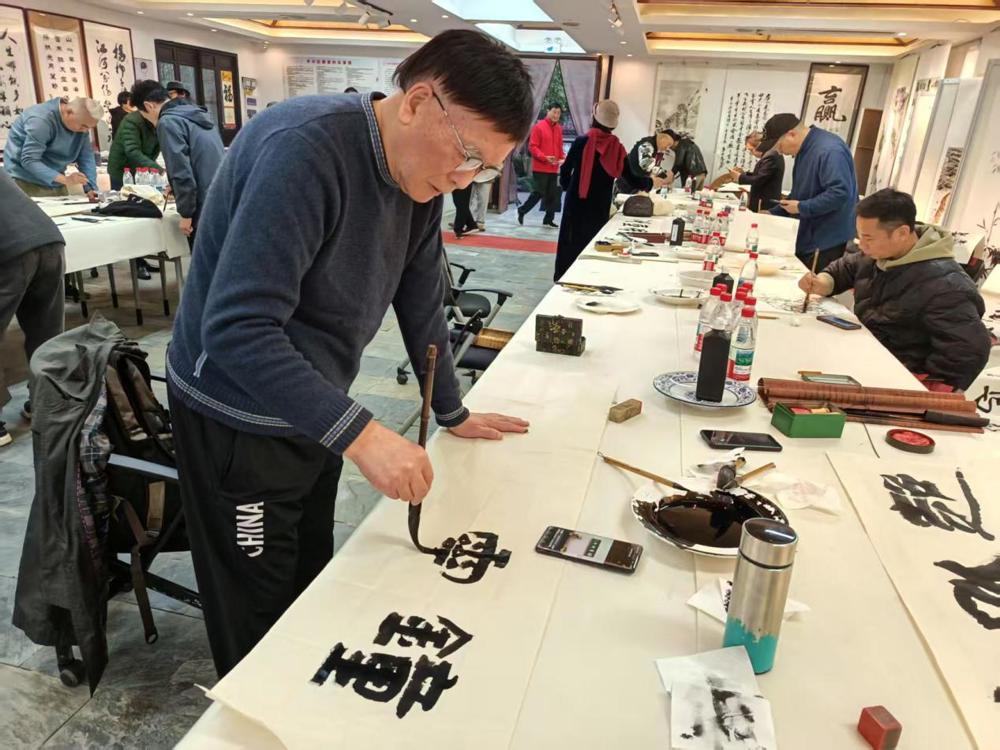 4c8dc549f6849dbab07026e82dca7bb2