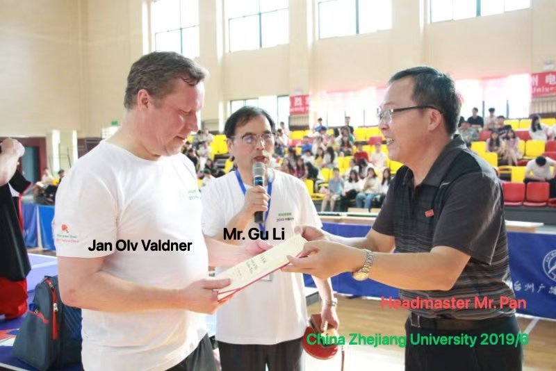 ca015d1fbb116a9aaa157030c7ed43f9